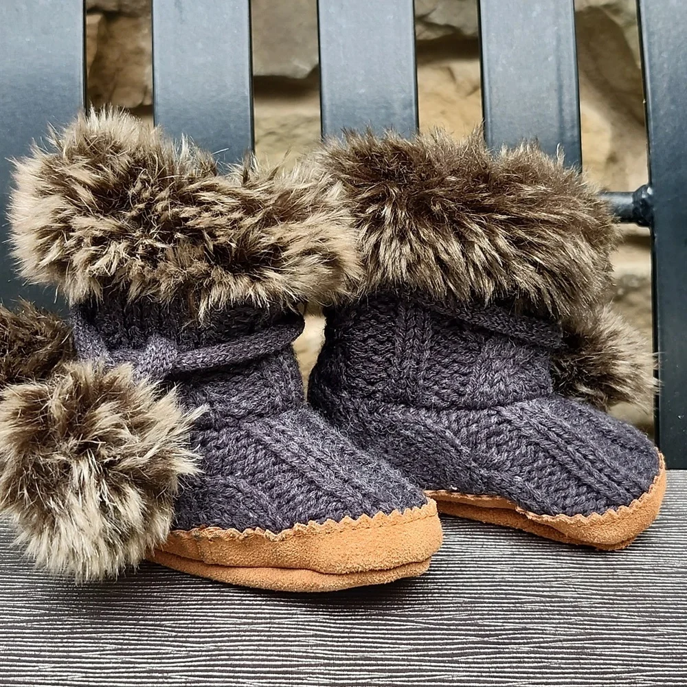 RESTORATION HARDWARE ARTIC FOX BABY BOOTIES
